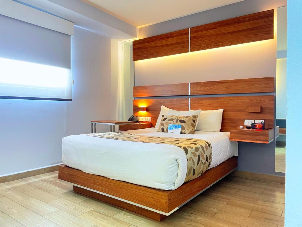 Sleep Inn Tijuana Bagian luar foto
