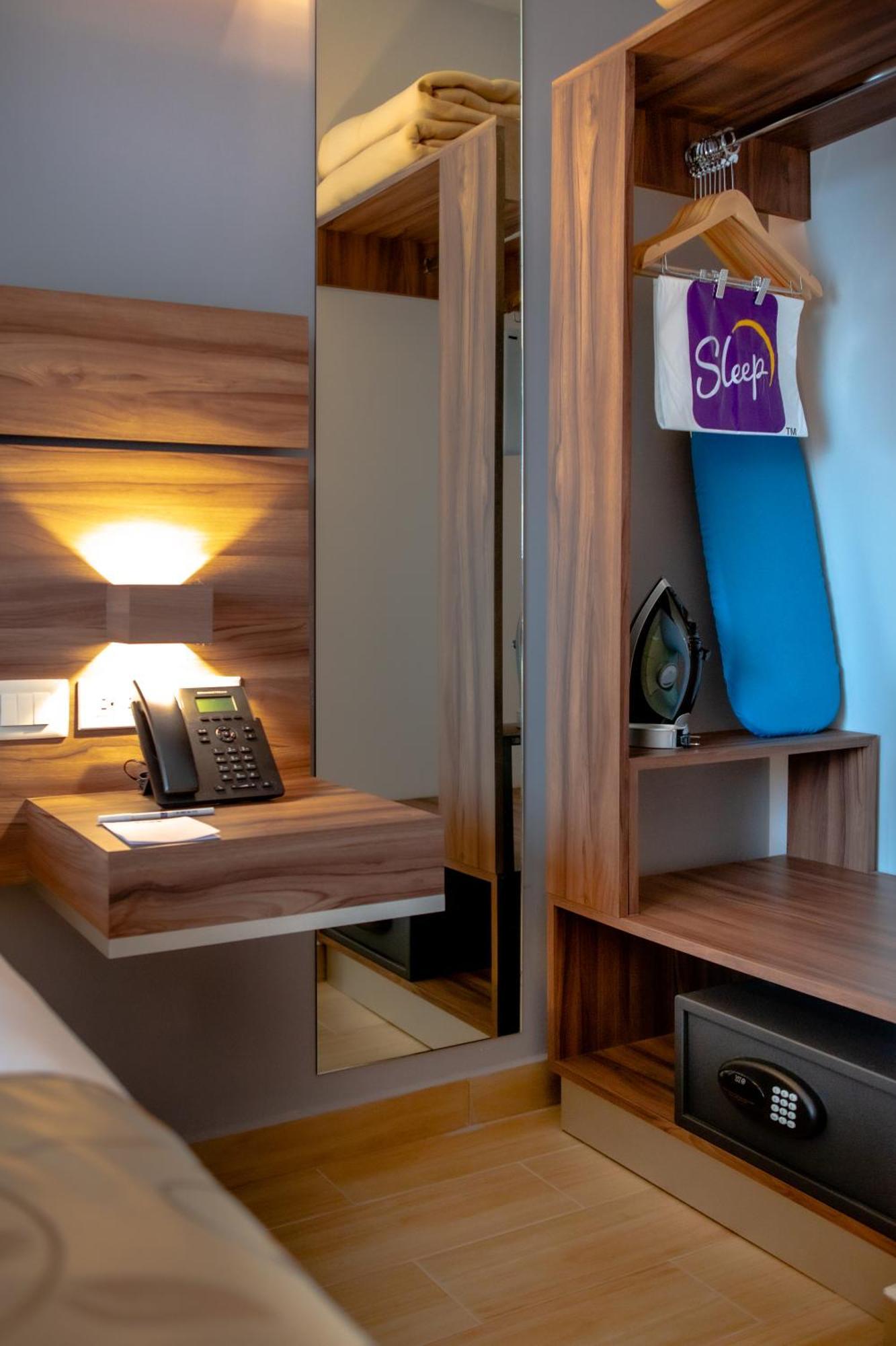 Sleep Inn Tijuana Bagian luar foto