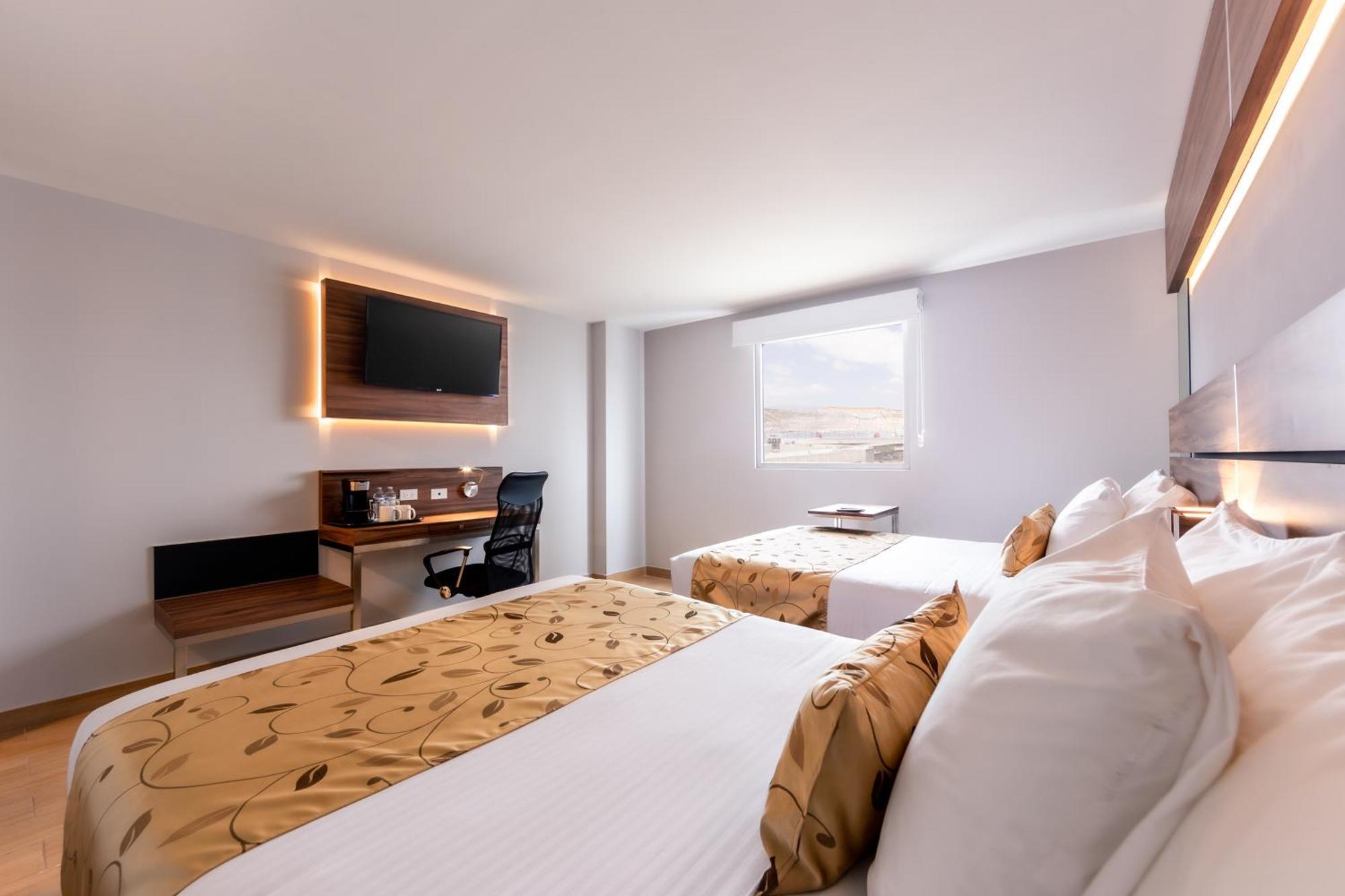 Sleep Inn Tijuana Bagian luar foto